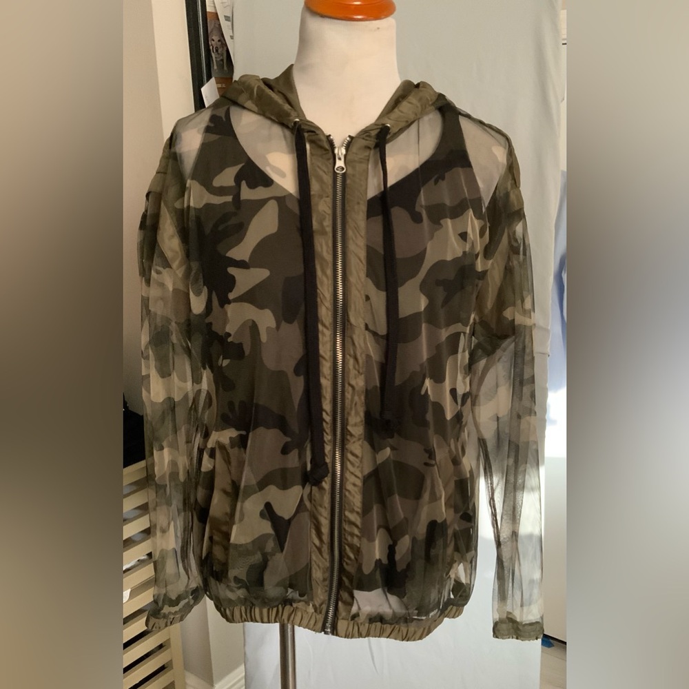 NWT Shinestar Camo Sheer Mesh Zip-Up Windbreaker Jacket Size M